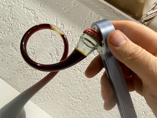 Flaschenöffner in Schraubenschlüssel Form mit Wunsch Text